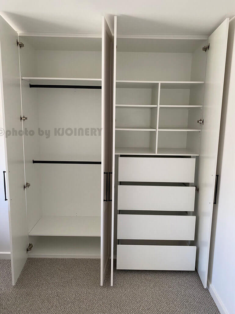 Built-in wardrobe with drawers and shelves in Melbourne