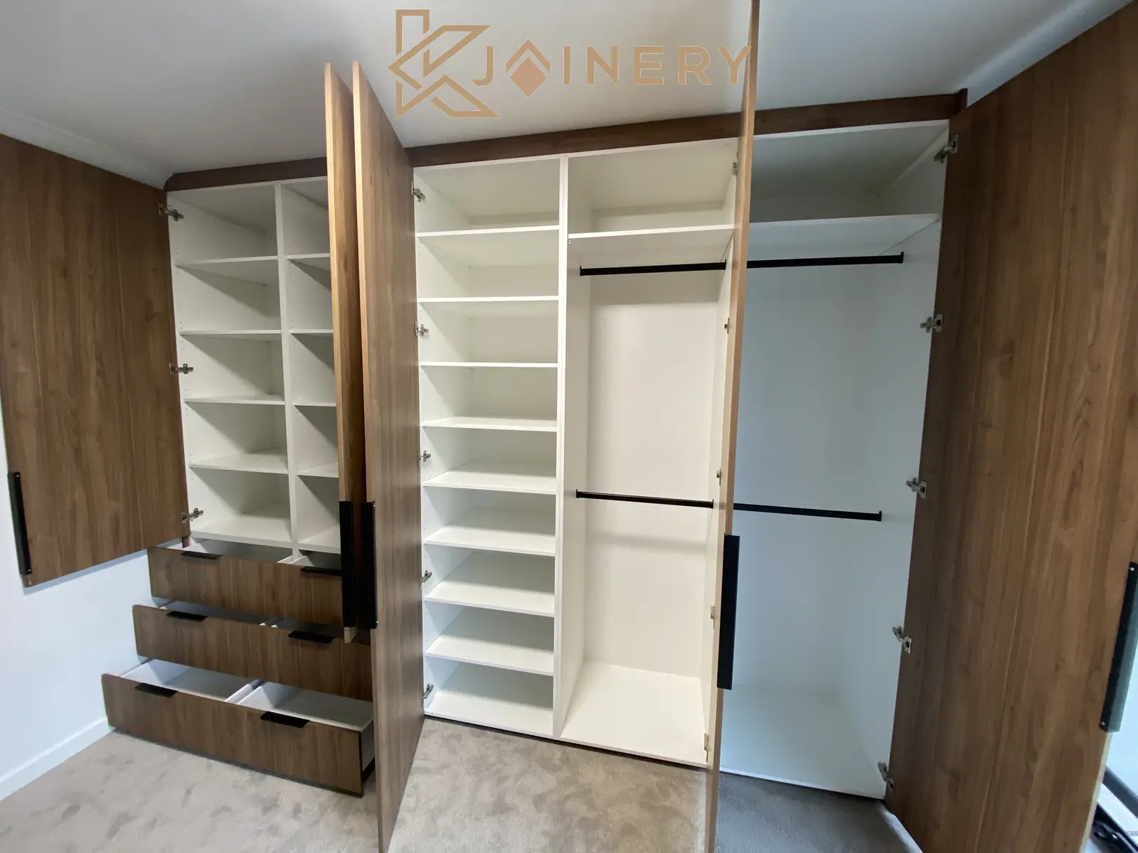 Built in wardrobe styles Point Cook — custom wardrobe design options including open and closed configurations