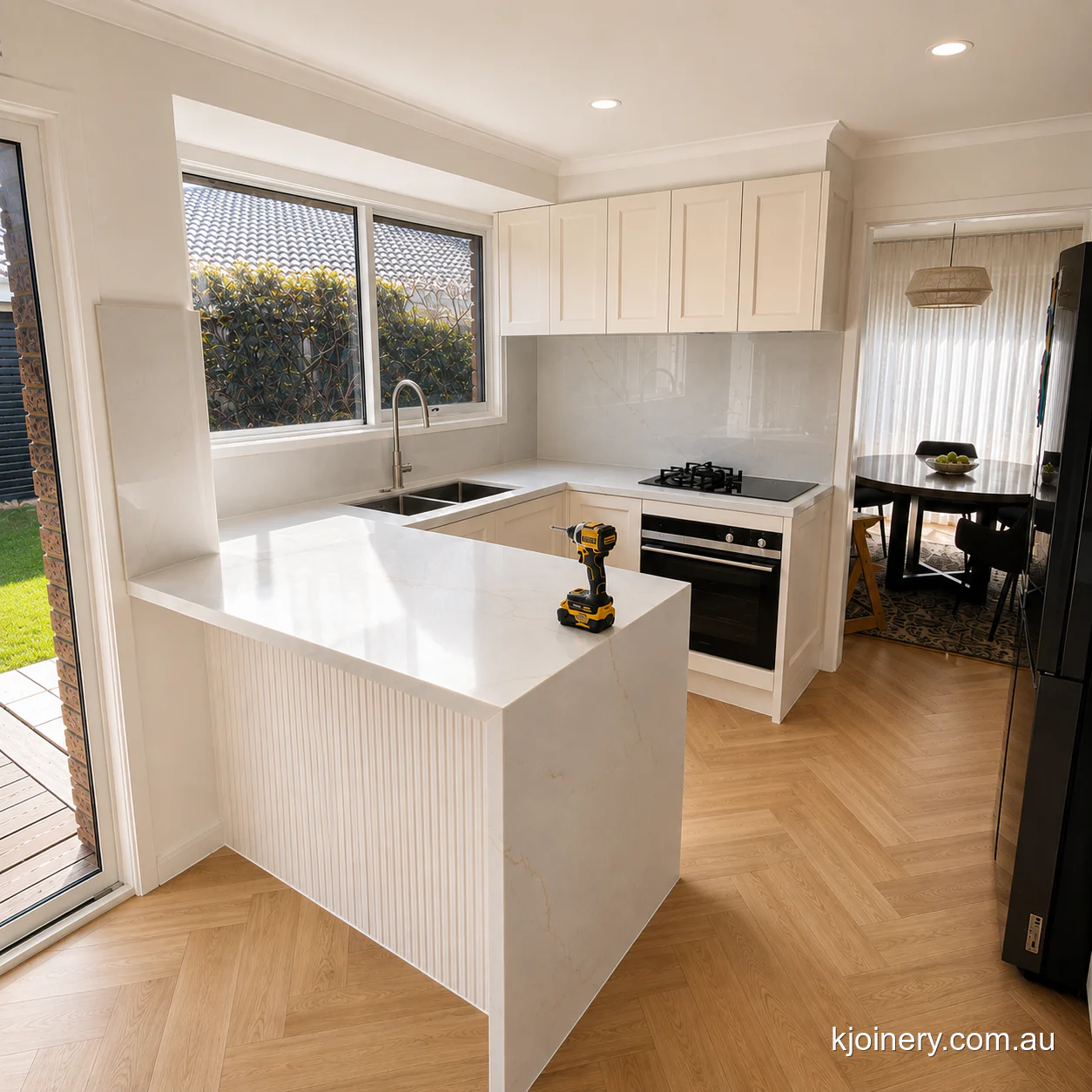 shaker kitchen caroline springs peninsula